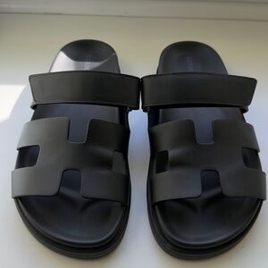 Hermès Chypre Sandals – Black – Size 37 (US 7) – Box + Dust Bags